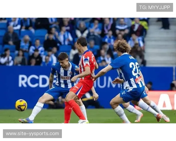 赫罗纳垫底困境难解，攻防两端数据均位列联赛末端