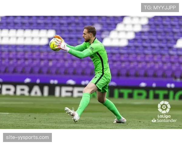 奥布拉克屡献神扑引关注 数据显示其扑救成功率冠绝联赛